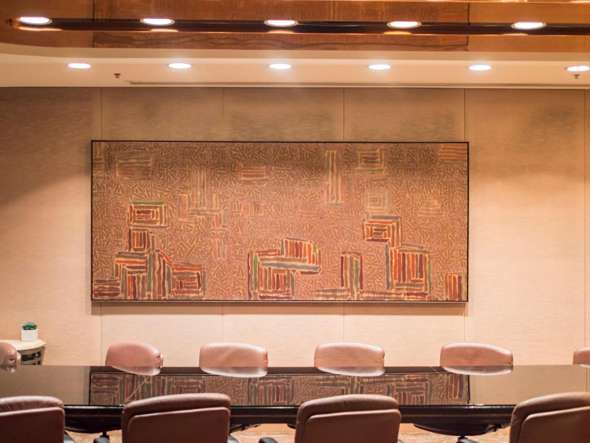 InterContinental Adelaide, an IHG hotel Buitenkant foto The 1960s mural by John Alexander in the boardroom of the Bank of England