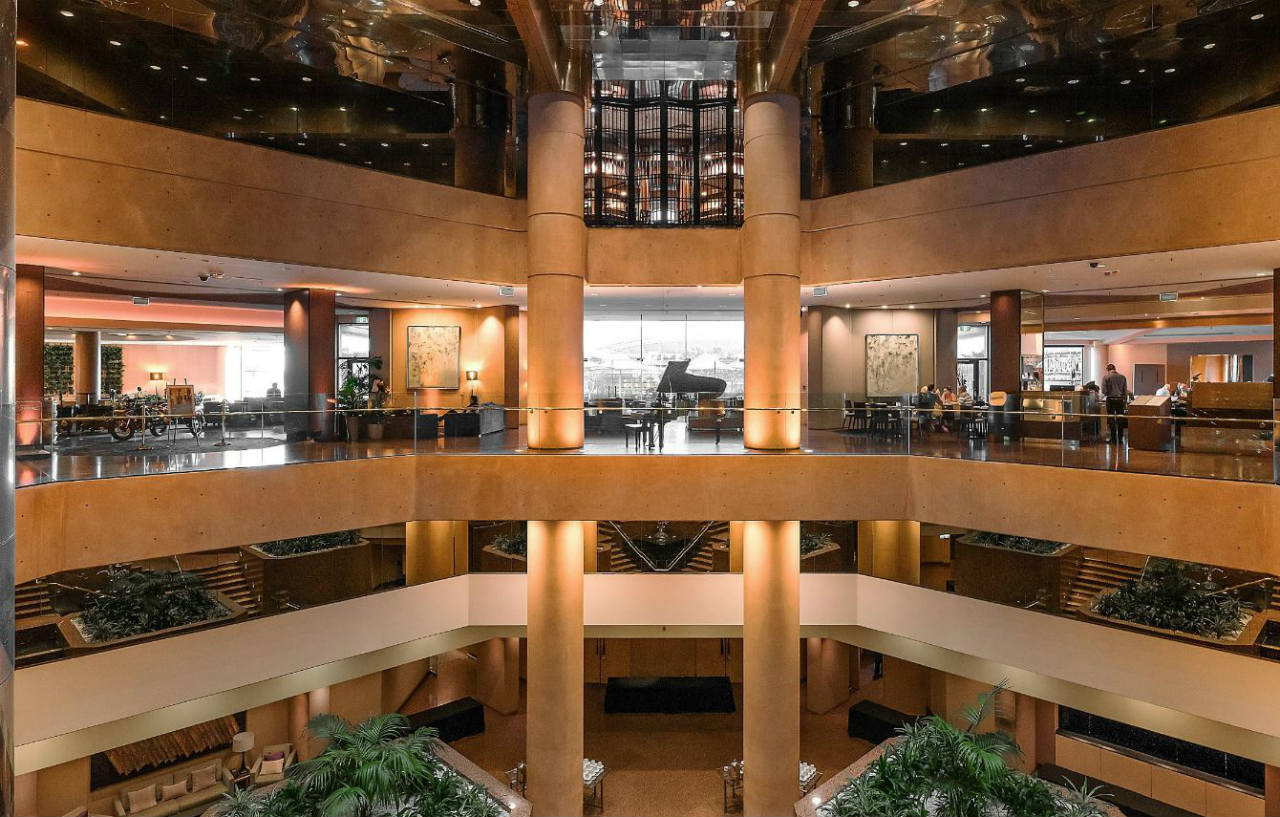 InterContinental Adelaide, an IHG hotel Buitenkant foto The lobby of the hotel